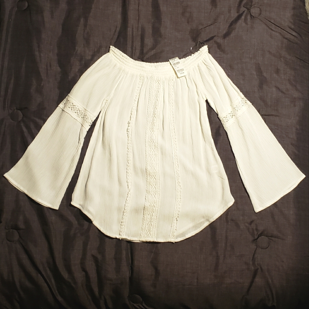 Socialite Cream off the shoulder long sleeve XS for Tilly's NWT boho